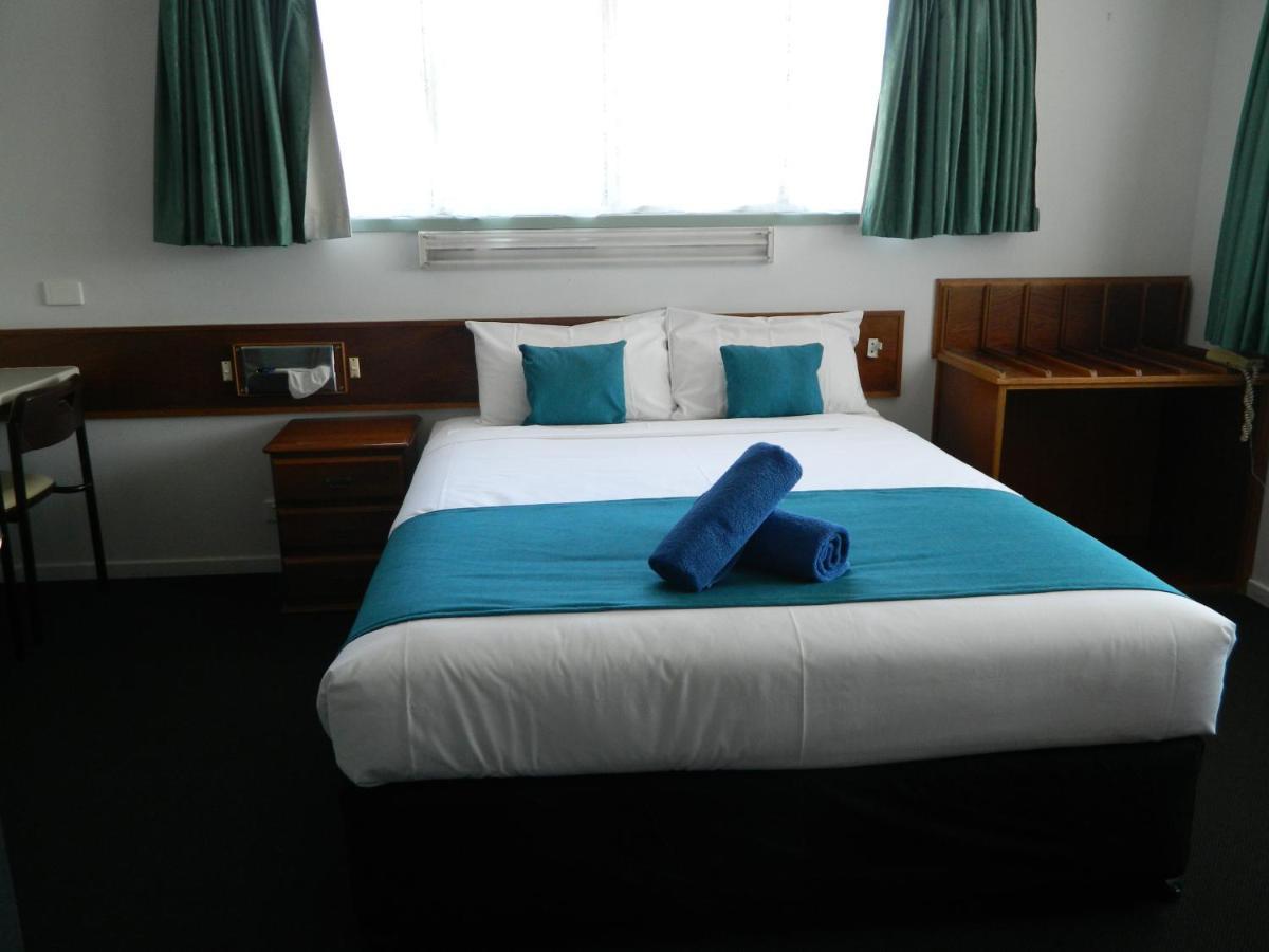Coachman Motel Тувумба Экстерьер фото