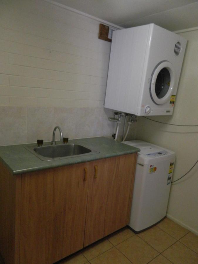 Coachman Motel Тувумба Экстерьер фото