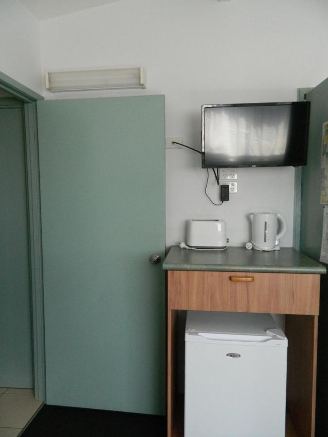Coachman Motel Тувумба Экстерьер фото